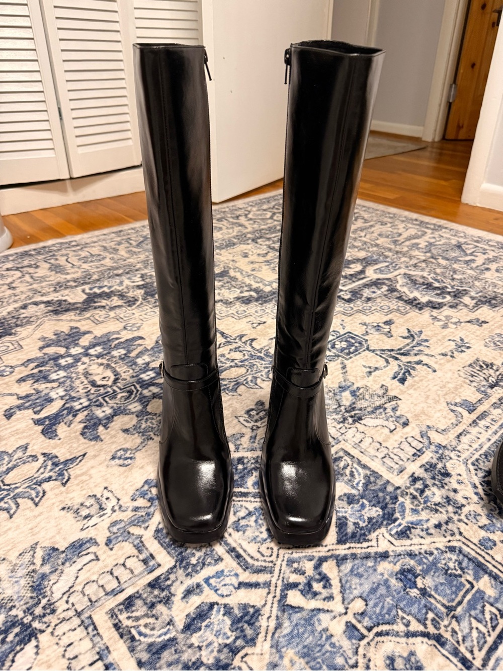 Jeffrey Campbell Iggie Boot - Picture 7 of 10